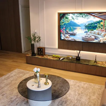 Luxurious 2br Designer Near River & Park בלגרד