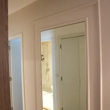 Luxurious 2br Designer Near River & Park